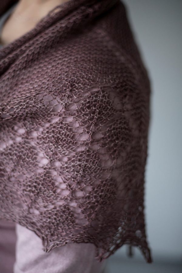 Diamond Ice shawl pattern from Woolenberry