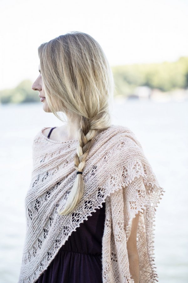 Floral shawl pattern from Woolenberry