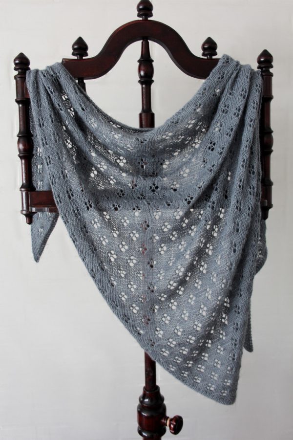 Quatrefoil shawl from Woolenberry