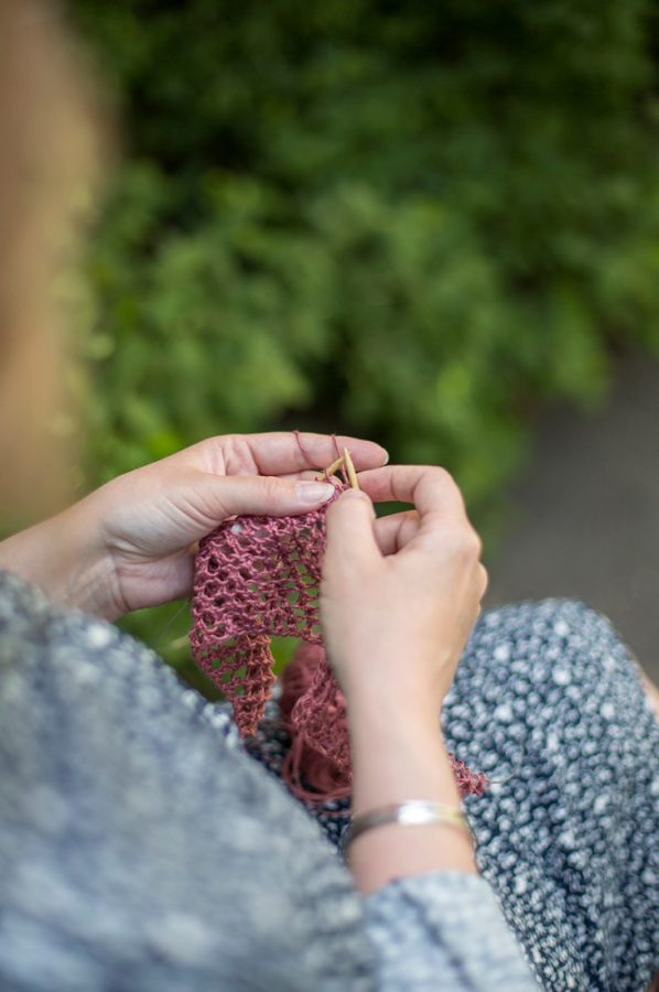 On my needles: Daylight with Quince & Co. Tern.