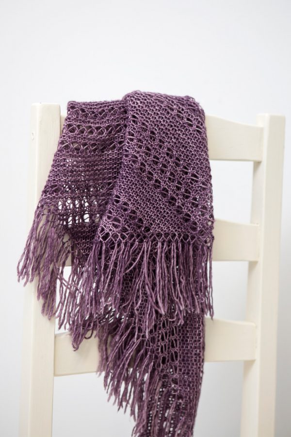 Flirty shawl pattern from Woolenberry