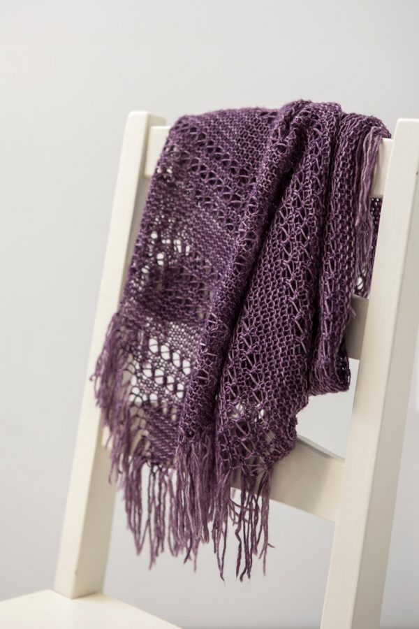 Flirty shawl pattern from Woolenberry