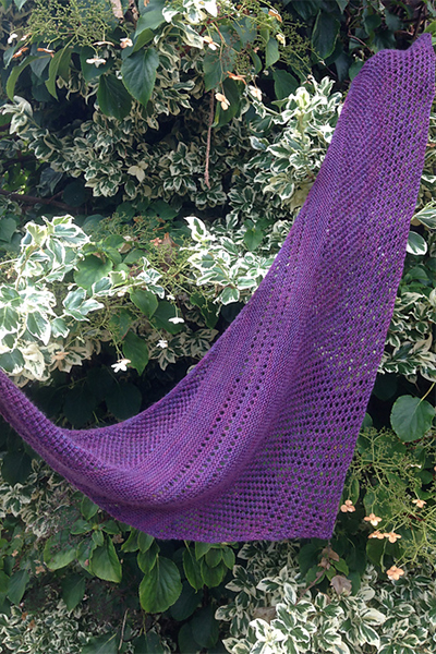 Antarktis shawl pattern from Woolenberry