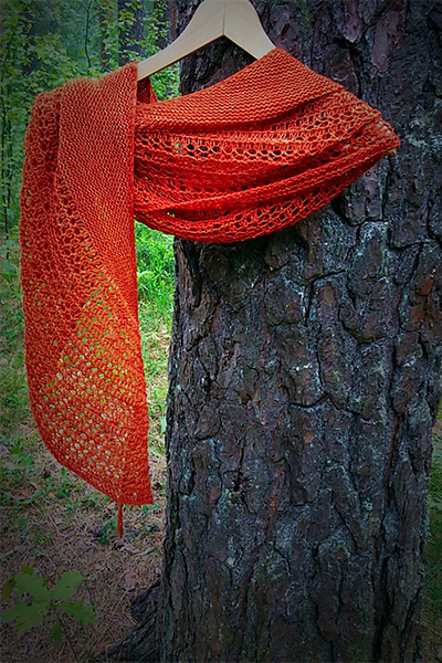 Rosewater shawl pattern from Woolenberry