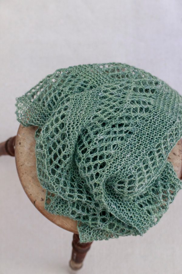 Linum shawl pattern from Woolenberry