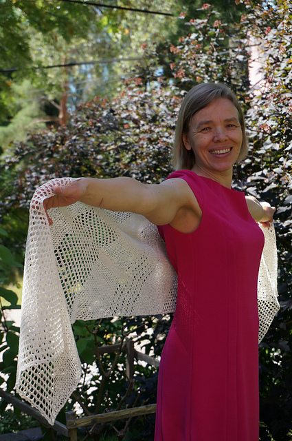 Project Love: Shine shawl from Woolenberry