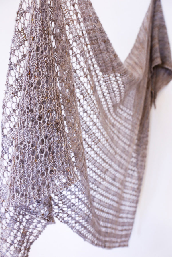 Treillage shawl pattern from Woolenberry