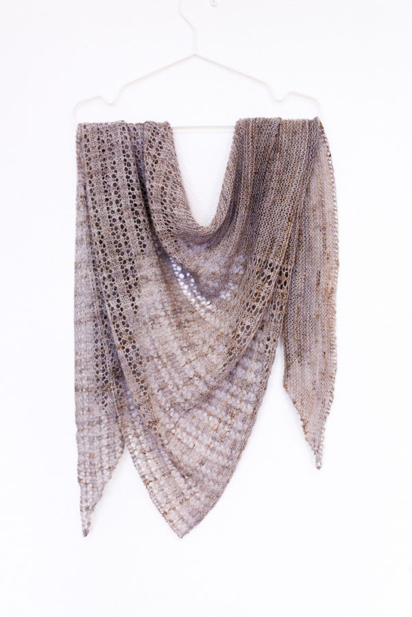 Treillage shawl pattern from Woolenberry