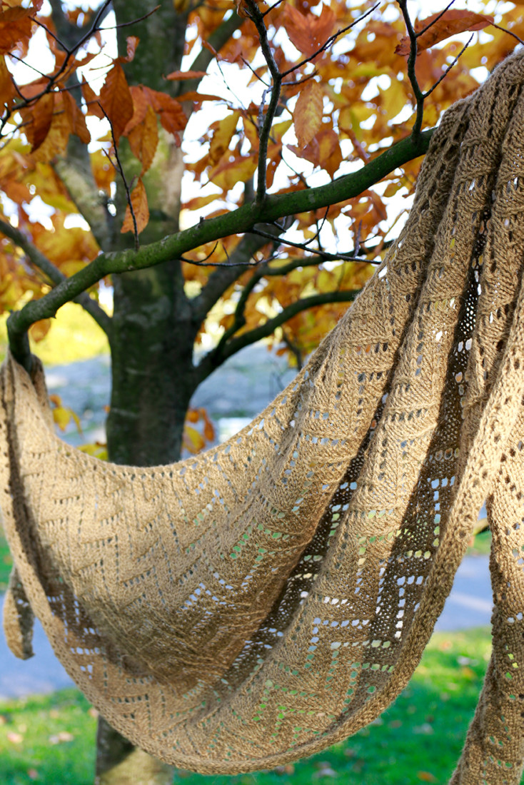 Soft Autumn shawl knitting pattern from Woolenberry