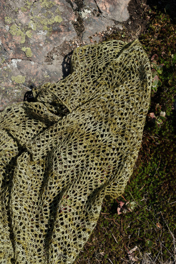 Velvet Moss shawl pattern for one skein of fingering weight yarn