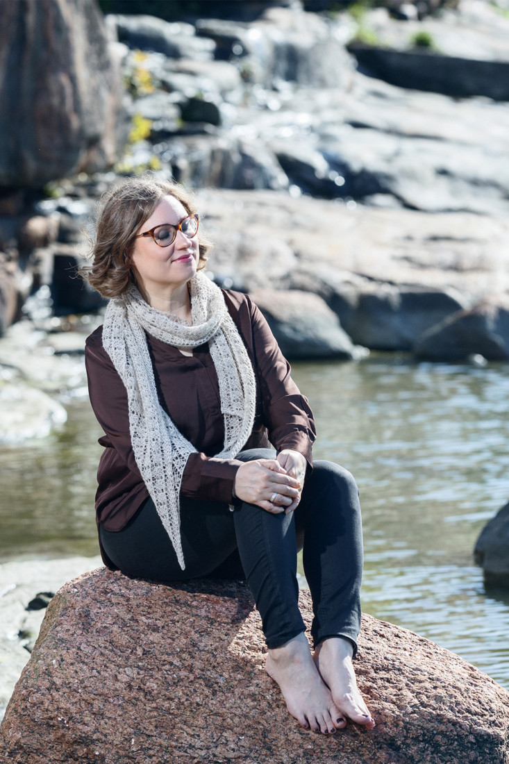 Tranquil – Bias rectangle scarf knitting pattern with simple lace and garter stitch.