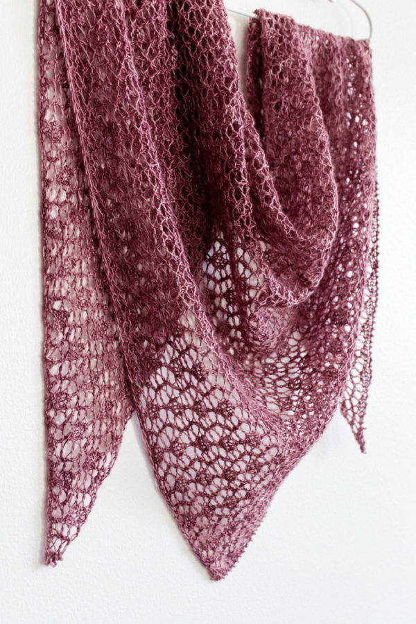 Valo one skein shawl pattern from Woolenberry