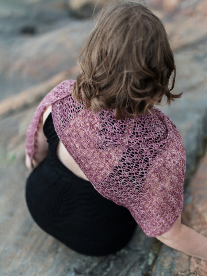 Valo triangle lace shawl pattern from Woolenberry