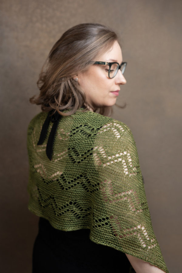 Earthsong – One skein shawl knitting pattern. Inspired by the Earth element.