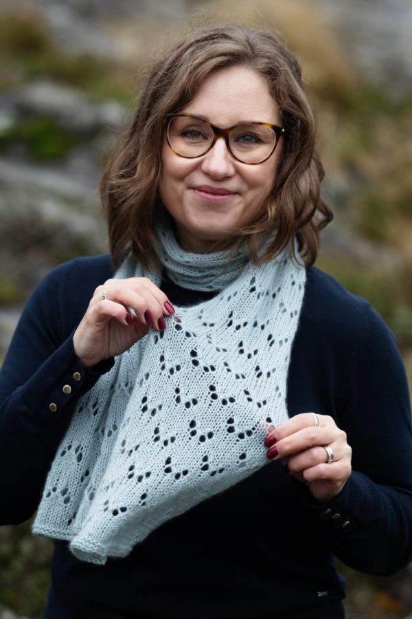Morning Light – Easy rectangle scarf knitting pattern with eyelets Morning Light – Easy rectangle scarf knitting pattern with eyelets