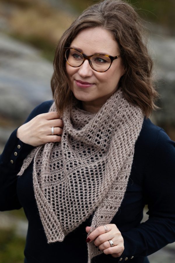 Sunday Morning – Bias triangle shawl knitting pattern for fingering weight yarn Sunday Morning – Bias triangle shawl knitting pattern for fingering weight yarn